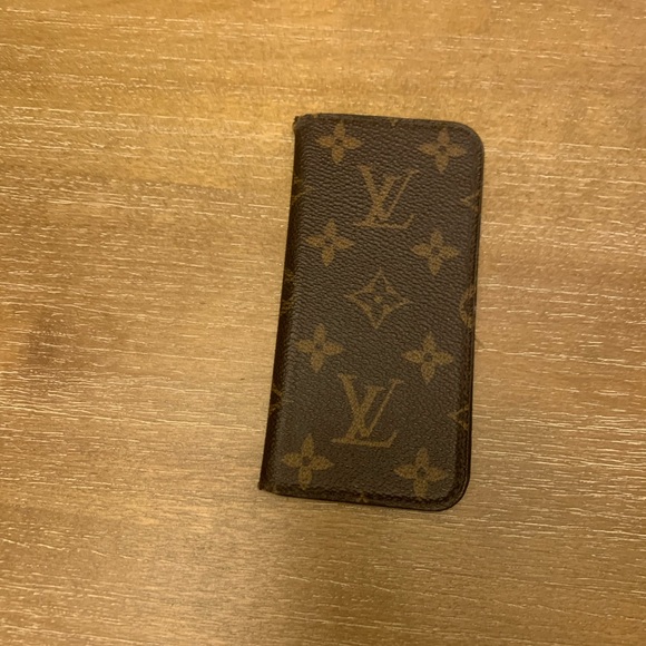 Louis Vuitton Accessories - Authentic LV monogram, folio, iPhone 6 case